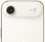 iPhone Air, pohled zezadu, oblačně bílá barva, modul s hlavní Fusion fotosoustavou nahoře
